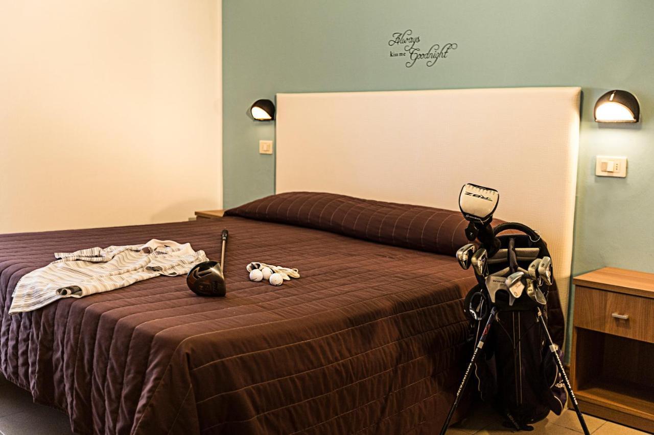 Hotel Vela D'Oro Riccione Exterior photo