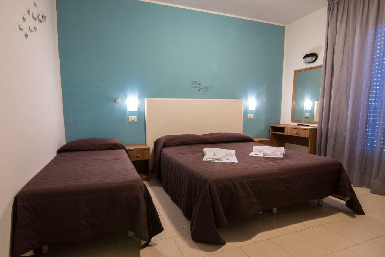 Hotel Vela D'Oro Riccione Exterior photo